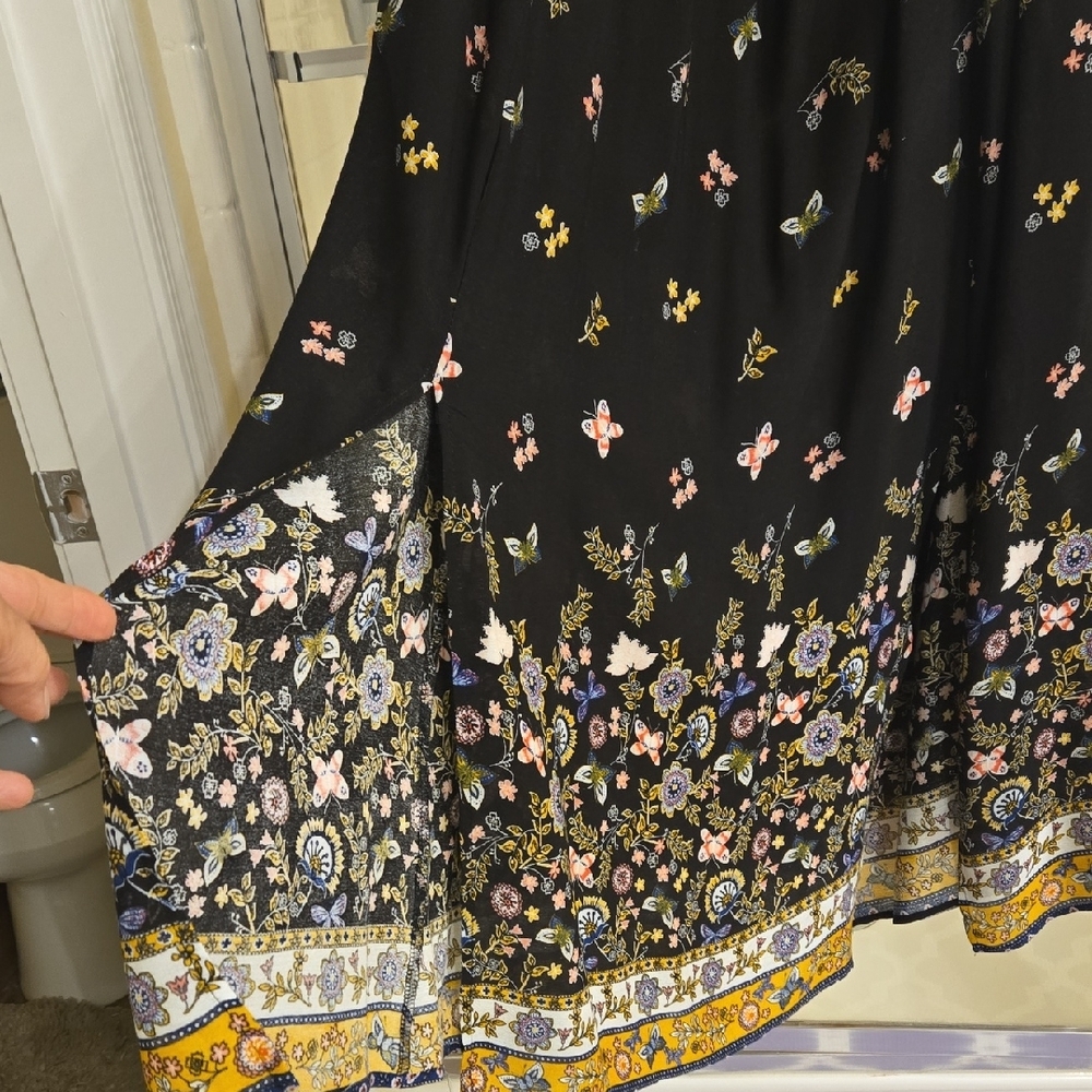 Floral Black Dress - Picture 4 of 5